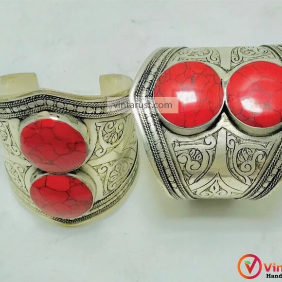 Single Red Coral Bracelets, Gemstone Bracelets, Vintage Handmade Adjustable - Picture 6 of 15